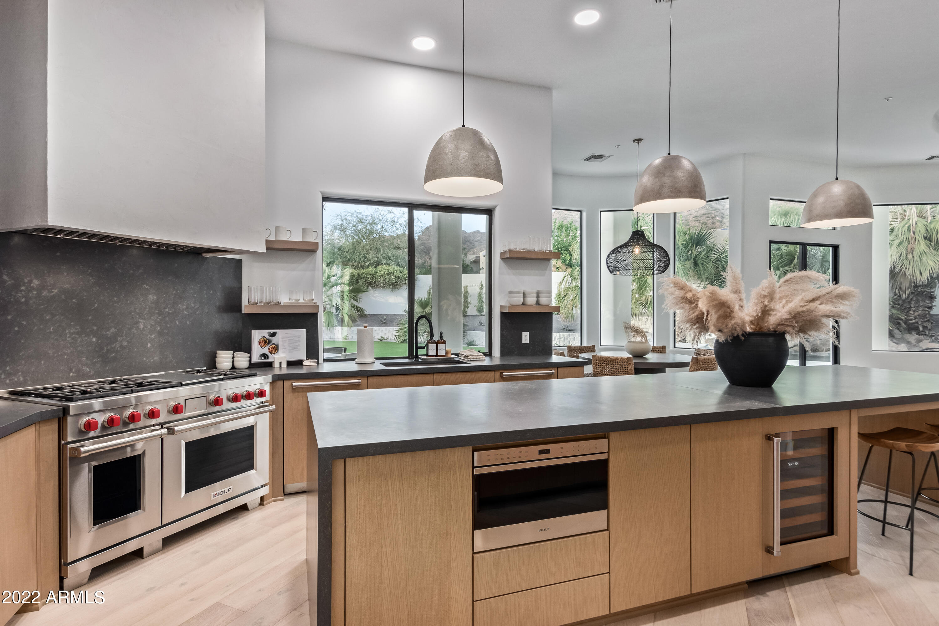 5316 East Royal View Drive South Phoenix, AZ 85018 - Photo 17 of 51 27 - Royal View