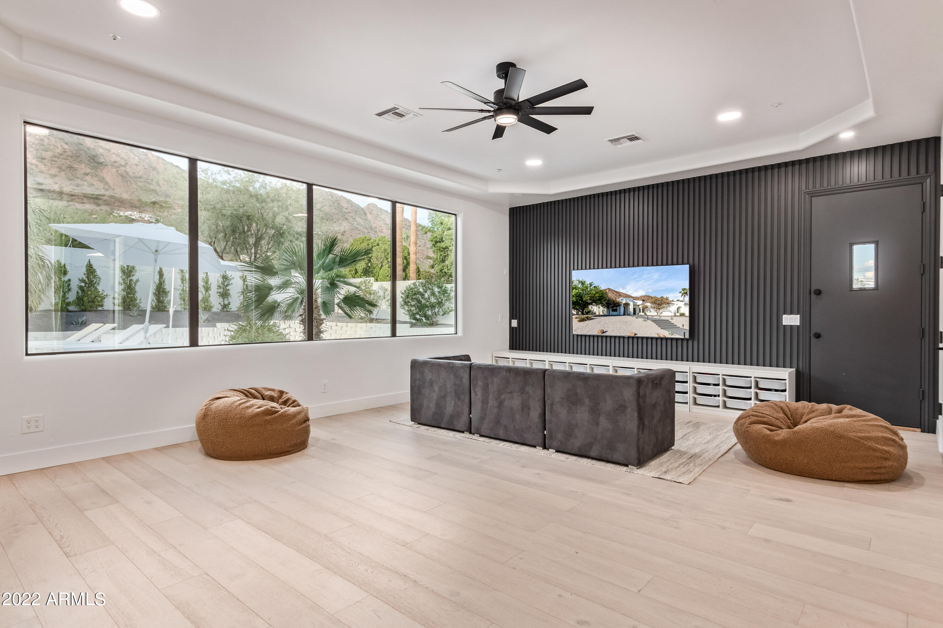 5316 East Royal View Drive South Phoenix, AZ 85018 - Photo 21 of 51 33 - Royal View