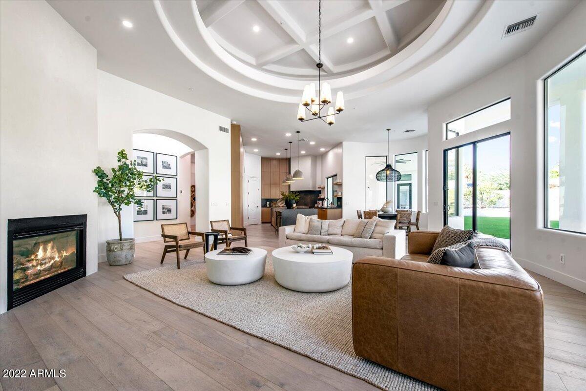 5316 East Royal View Drive South Phoenix, AZ 85018 - Photo 23 of 51 36-5316 E Royal View Dr 12