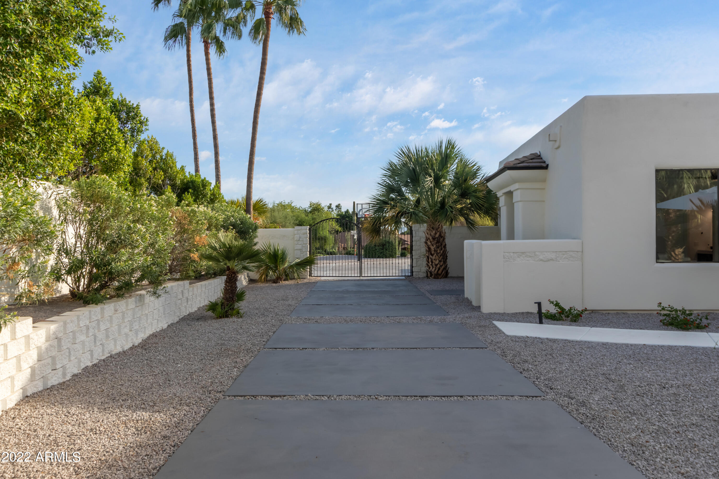 5316 East Royal View Drive South Phoenix, AZ 85018 - Photo 45 of 51 69 - Royal View