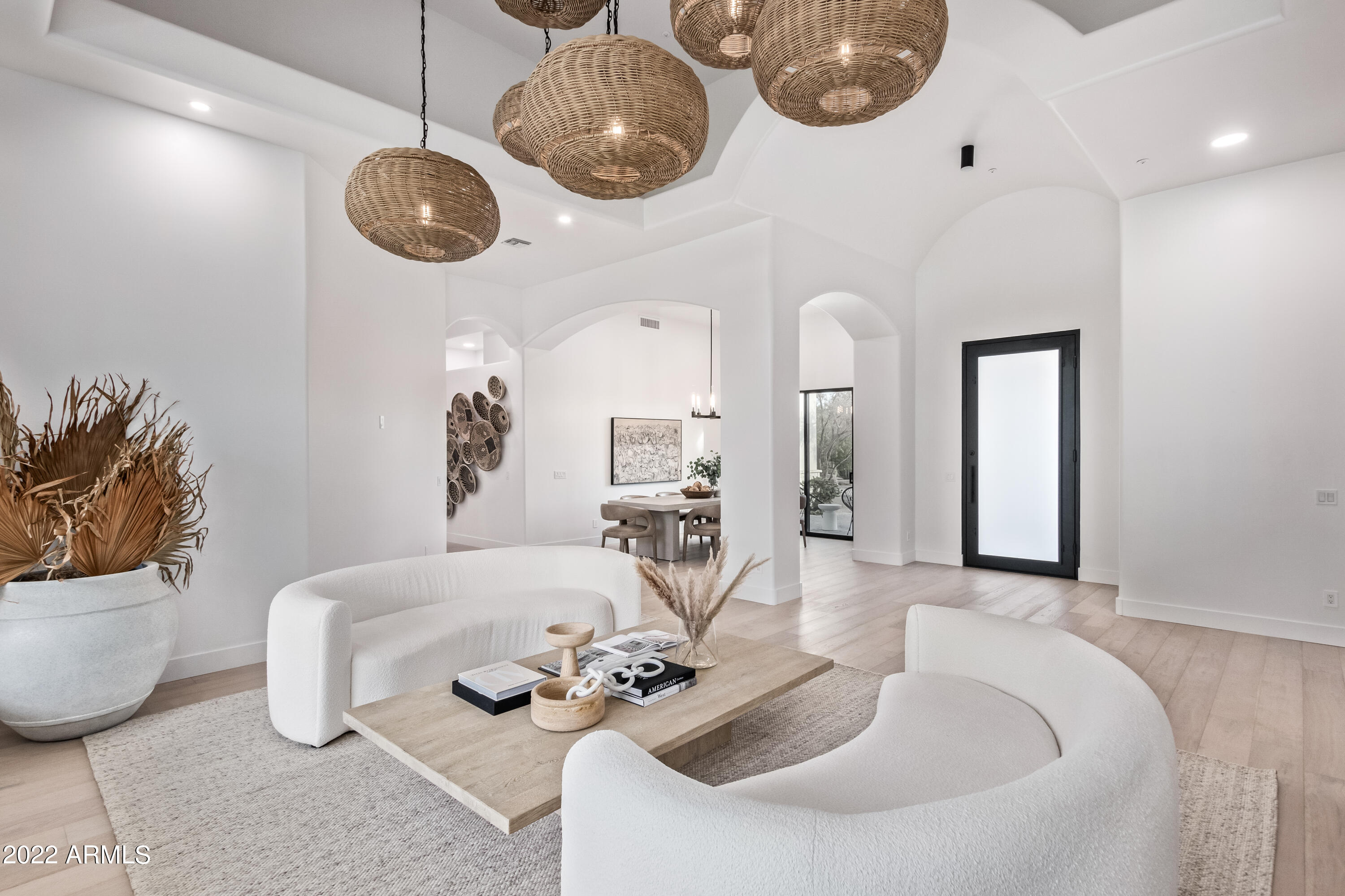 5316 East Royal View Drive South Phoenix, AZ 85018 - Photo 9 of 51 20 - Royal View