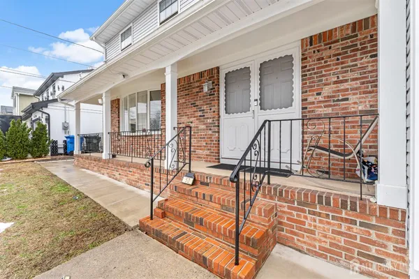 $659,900 | 52 West Side Avenue, Avenel, NJ 07001
