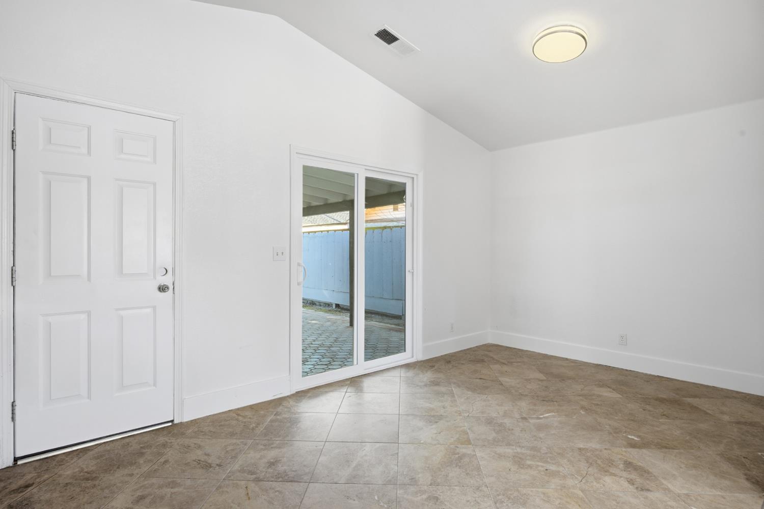 306 East Tulare Road Lindsay, CA 93247 - Photo 13 of 39