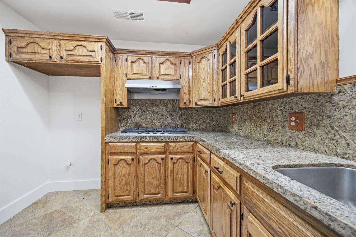 306 East Tulare Road Lindsay, CA 93247 - Photo 18 of 39