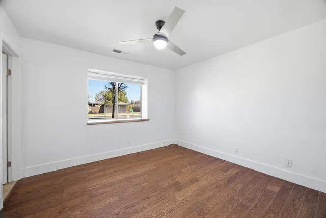 $352,500 | 306 East Tulare Road, Lindsay, CA 93247