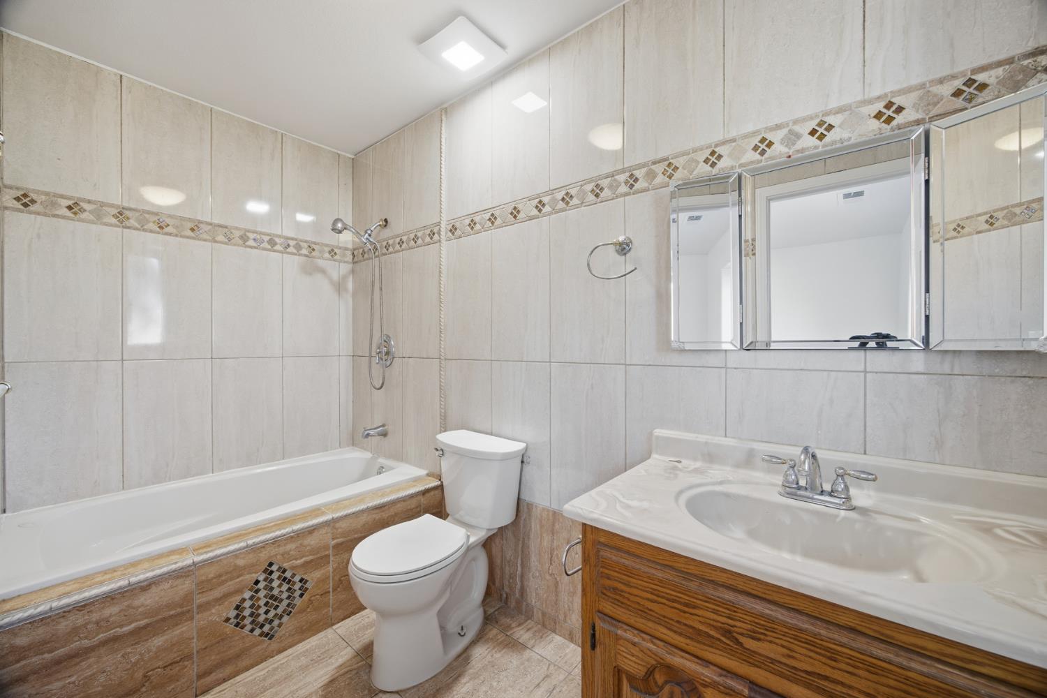 306 East Tulare Road Lindsay, CA 93247 - Photo 28 of 39