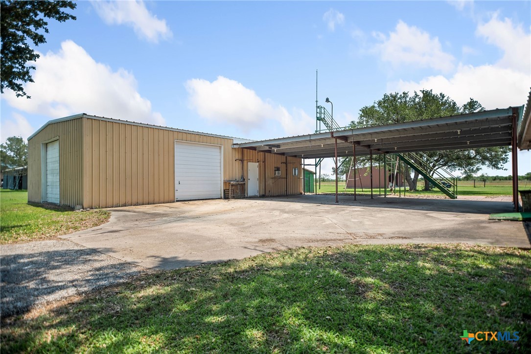 181 Pecan Street Port Lavaca, TX 77979 - Photo 24 of 34 a view of outdoor space and yard