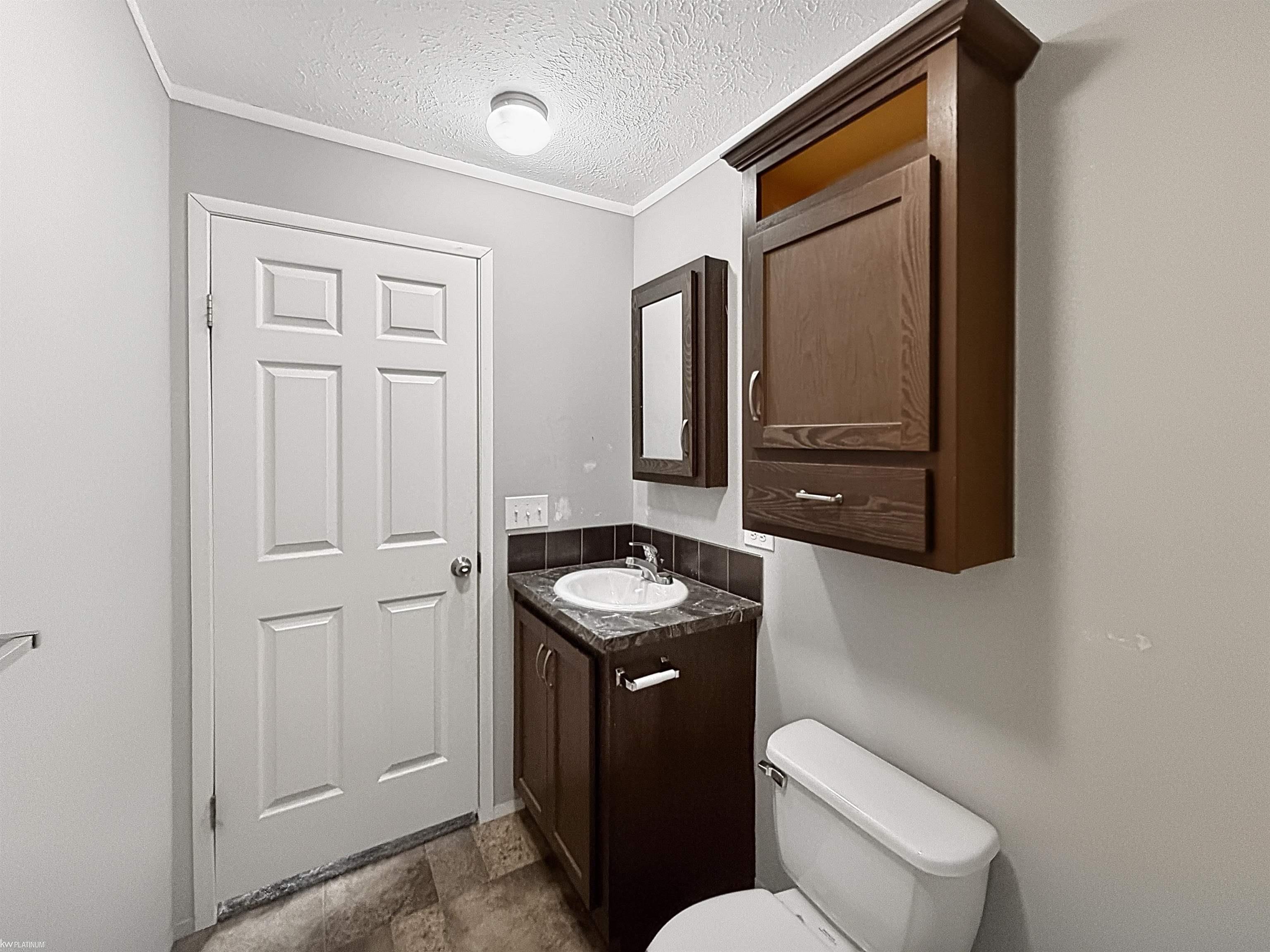 45545 Labelle Drive Macomb, MI 48044 - Photo 21 of 25 50214450-c43677f0-e3a1-40db-a4b7-9e2dedb872ab.JPG