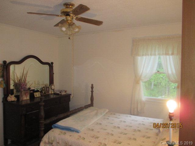 530 Locust Cove Road Marion, NC 28752 - Photo 17 of 33 Gallery Image 17