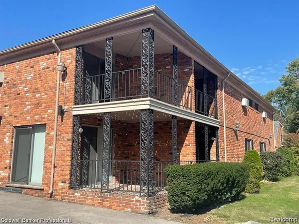 $1,295 | 620 East Lincoln Avenue, Unit 10, Royal Oak, MI 48067