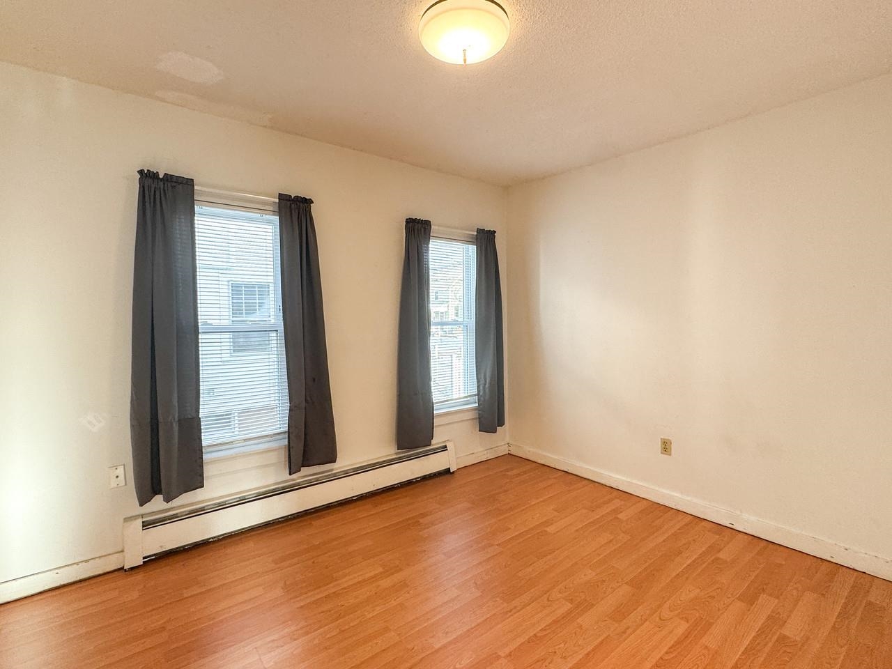 37 Drew Street Burlington, VT 05401 - Photo 15 of 45