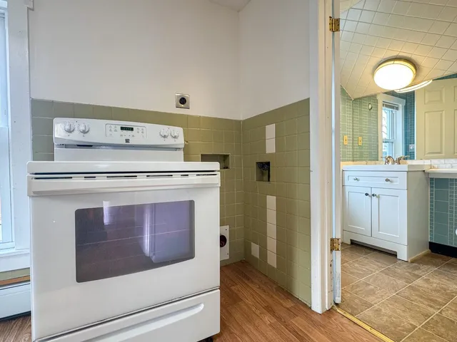 $499,000 | 37 Drew Street, Burlington, VT 05401