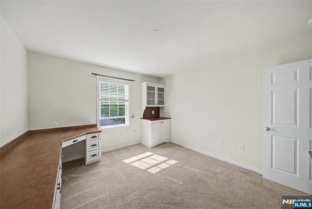 58 Kinderkamack Road, Unit 22 Emerson, NJ 07630 - Photo 8 of 24