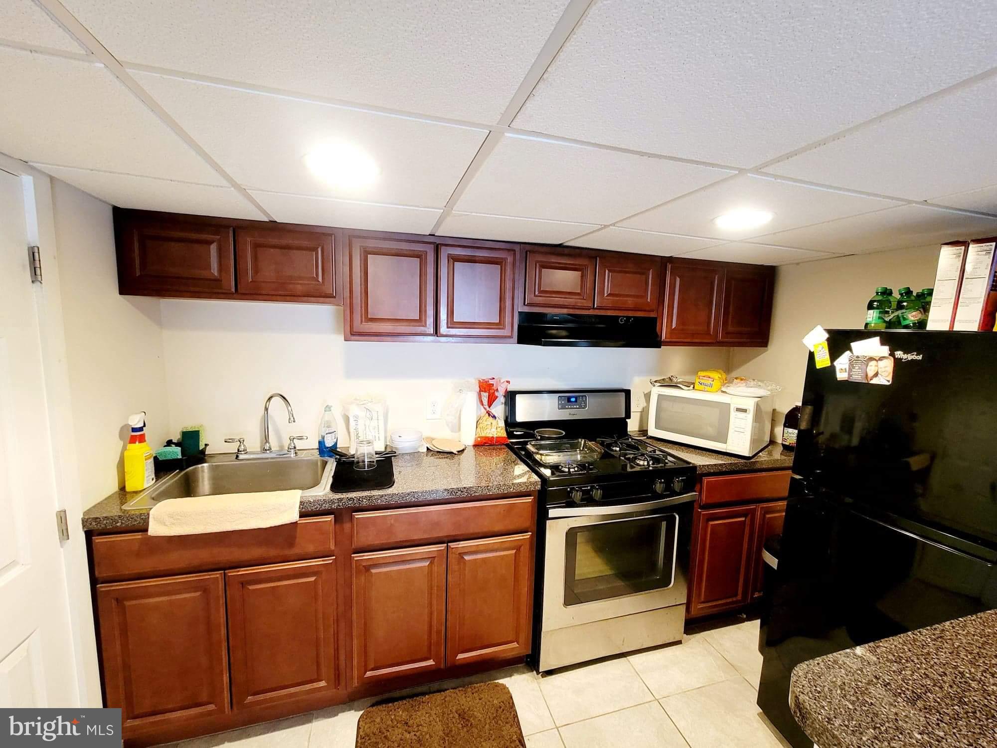 Studio Kitchen