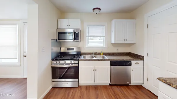 $2,750 | 18 Whitney Road, Colonie, NY 12110