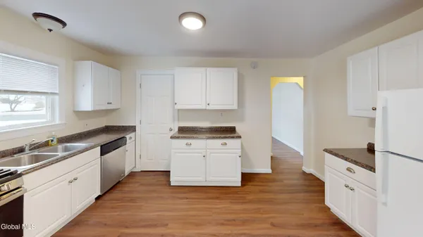 $2,750 | 18 Whitney Road, Colonie, NY 12110