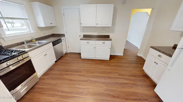 $2,750 | 18 Whitney Road, Colonie, NY 12110