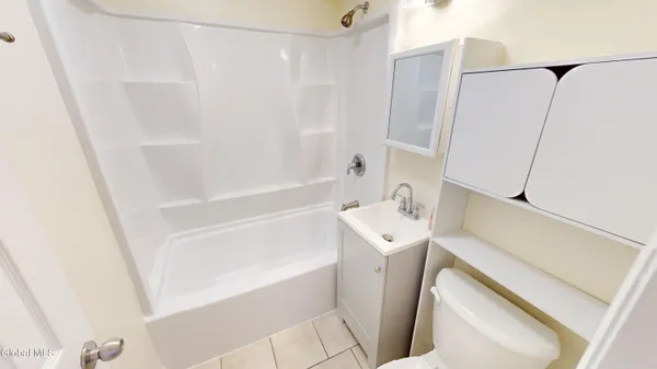 $2,750 | 18 Whitney Road, Colonie, NY 12110