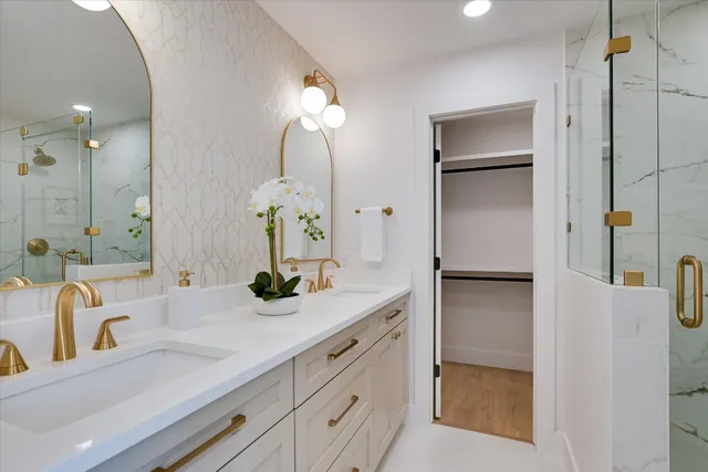 $719,900 | 8300 Washita Drive, Austin, TX 78749