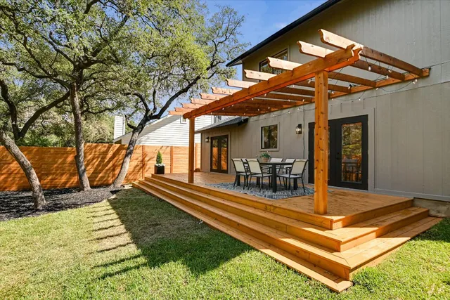 $719,900 | 8300 Washita Drive, Austin, TX 78749