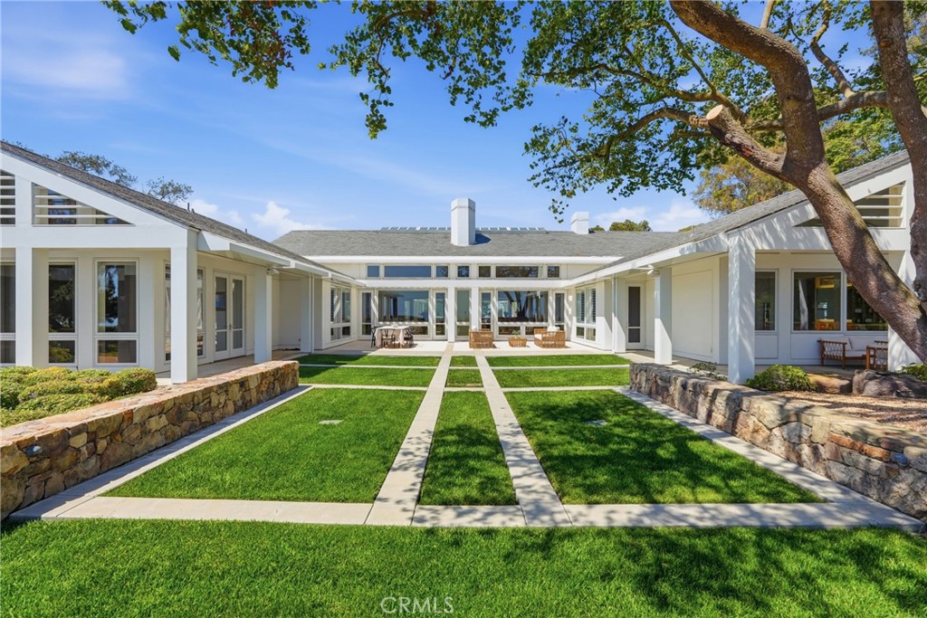 18 Crest Road East Rolling Hills, CA 90274 - Photo 12 of 75