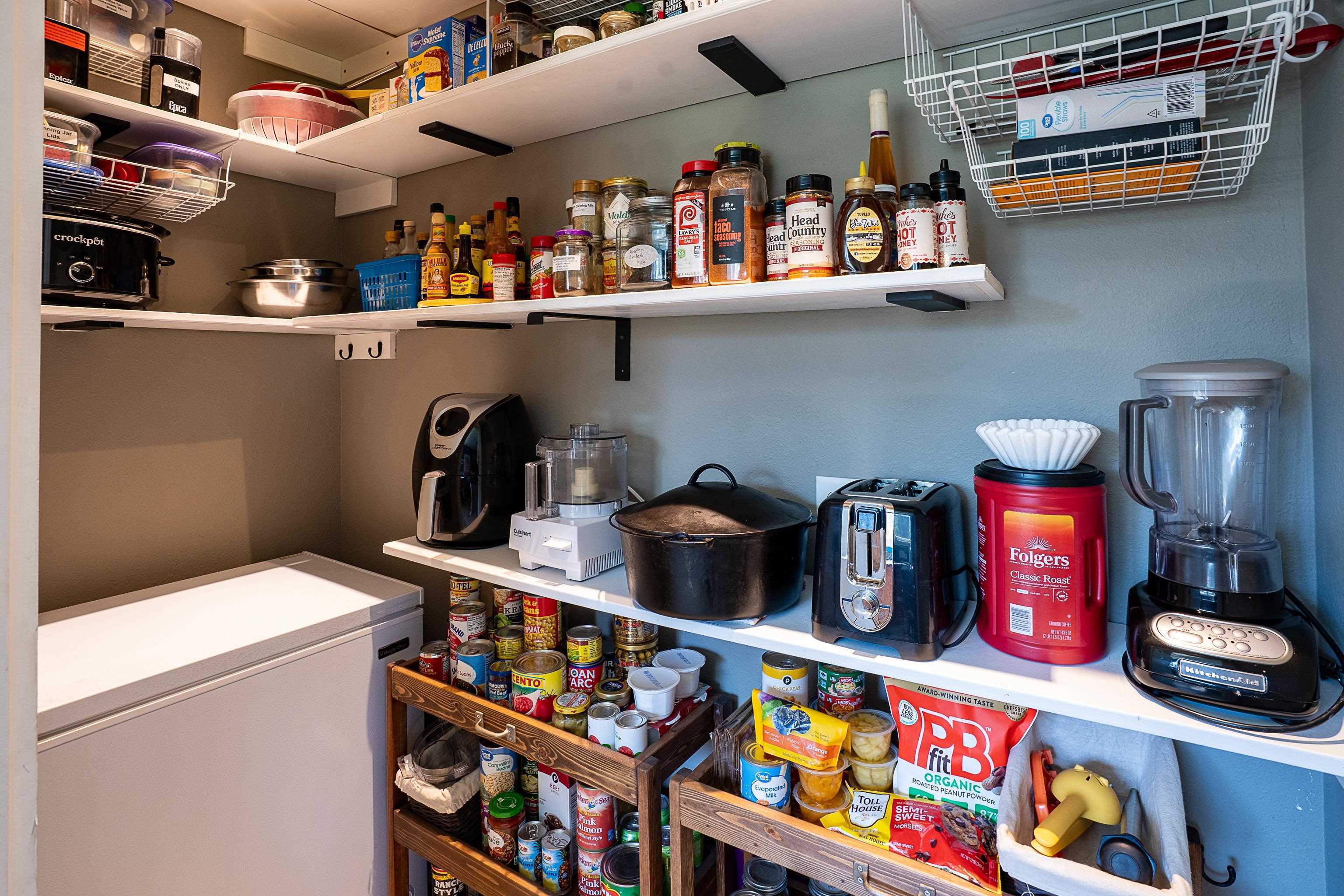 24616 Bretz Lane Elberta, AL 36530 - Photo 22 of 42 Walk-in pantry with space for freezer and storage.
