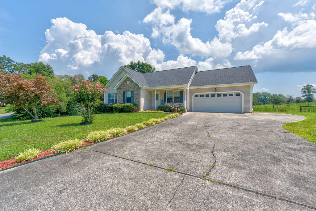 518 Howard Leonard Road Ringgold, GA 30736 - Photo 2 of 40 518HowardLeonard-17