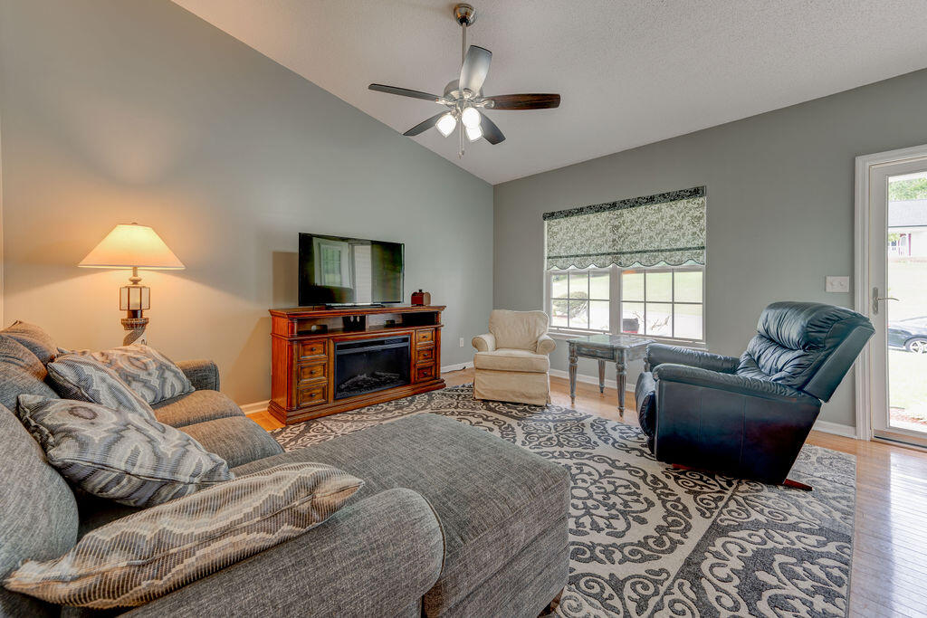 518 Howard Leonard Road Ringgold, GA 30736 - Photo 6 of 40 518HowardLeonard-23