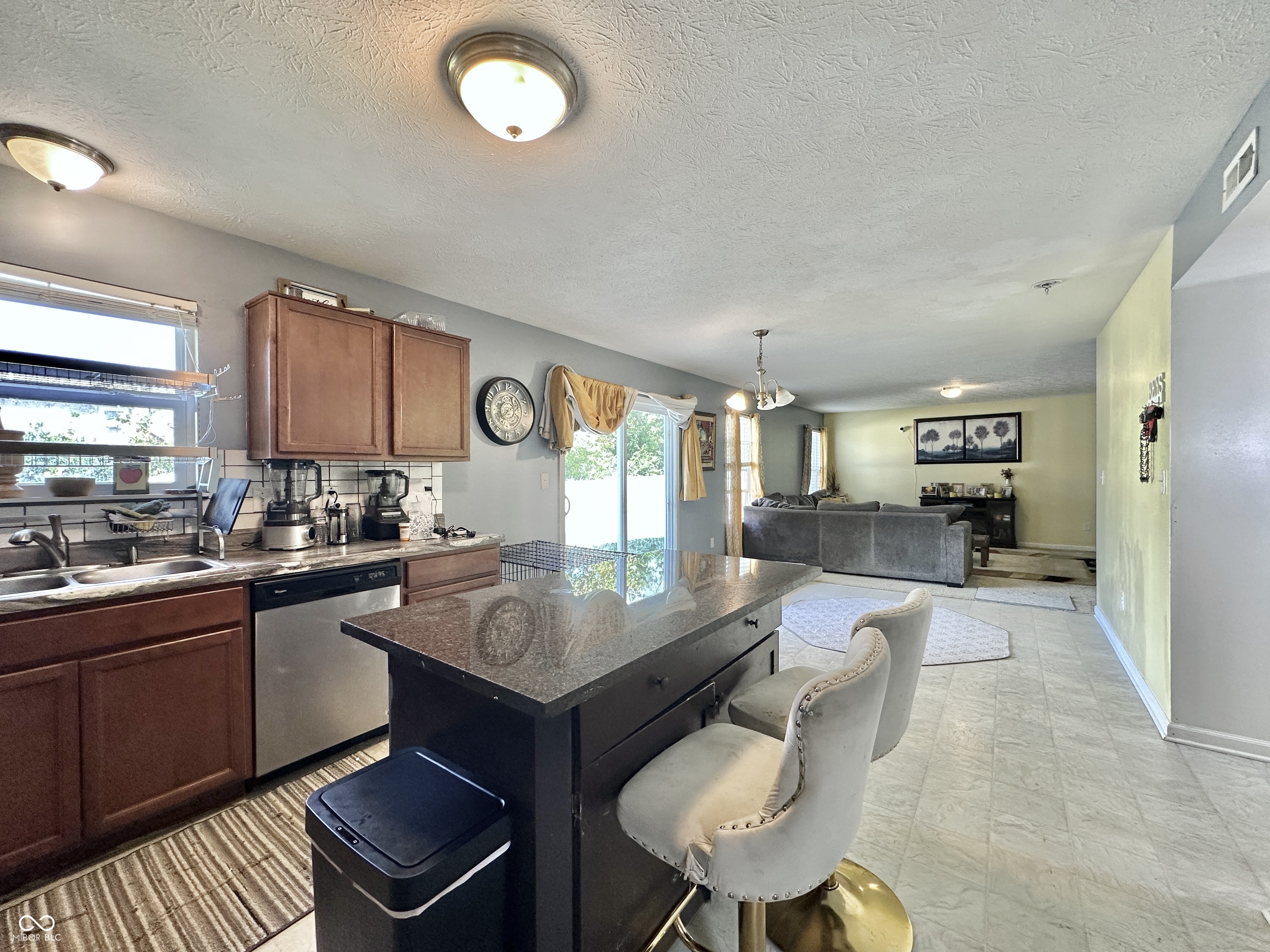 6516 Emerald Xing Way Indianapolis, IN 46221 - Photo 8 of 26