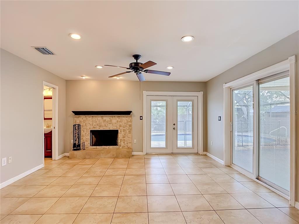 811 Ambassador Loop Tampa, FL 33613 - Photo 33 of 75