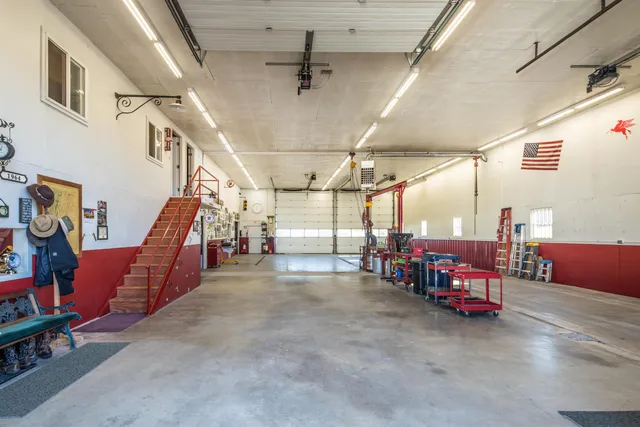 $1,499,000 | 640 Orchard Drive, Bridport, VT 05734