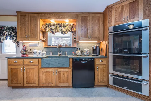 $1,499,000 | 640 Orchard Drive, Bridport, VT 05734