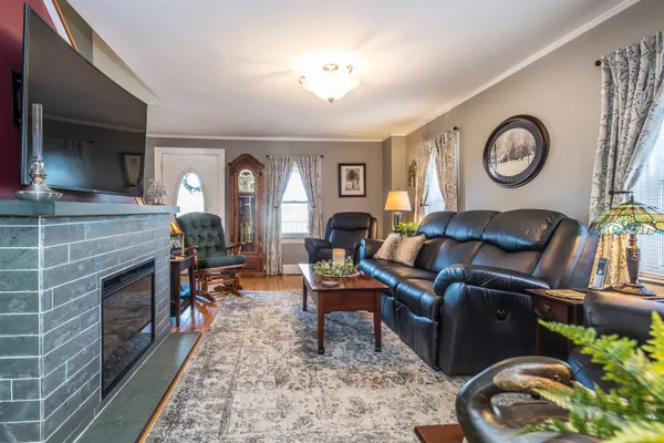 $1,499,000 | 640 Orchard Drive, Bridport, VT 05734