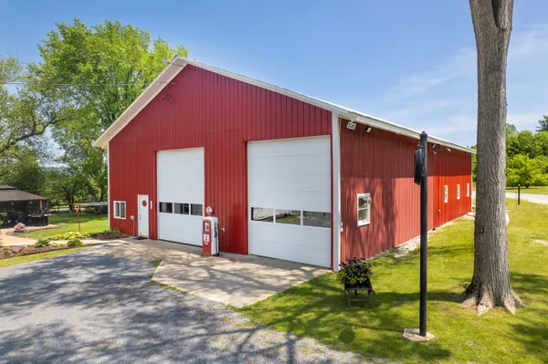 $1,499,000 | 640 Orchard Drive, Bridport, VT 05734