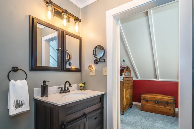 $1,499,000 | 640 Orchard Drive, Bridport, VT 05734