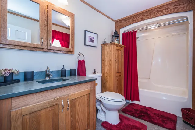 $1,499,000 | 640 Orchard Drive, Bridport, VT 05734