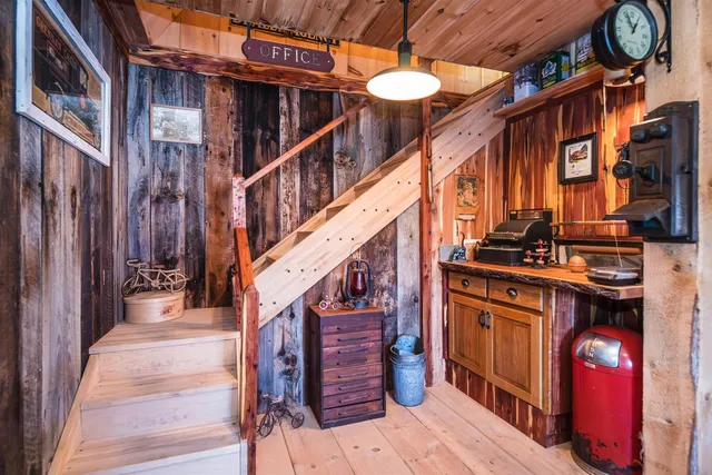 $1,499,000 | 640 Orchard Drive, Bridport, VT 05734