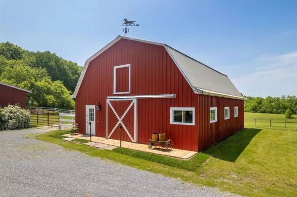 $1,499,000 | 640 Orchard Drive, Bridport, VT 05734