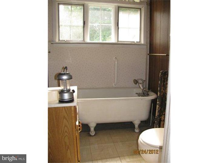 118 Bortondale Road Media, PA 19063 - Photo 9 of 12 Bathroom