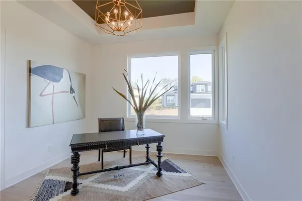 $950,522 | 2424 West 177th Street, Overland Park, KS 66085