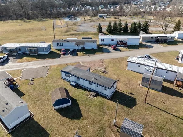$20,000 | 306 Lamplighter Manor, Latrobe, PA 15650