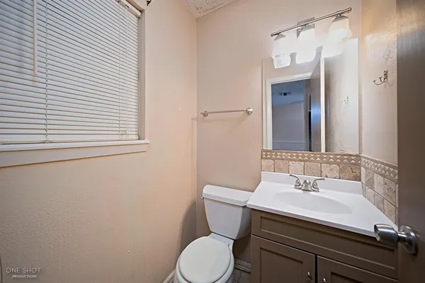 $1,700 | 4613 North 2nd Street, Abilene, TX 79603