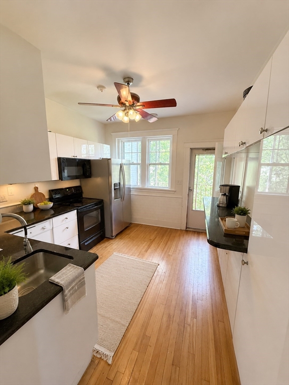 415 Washington Street, Unit 5 Brookline, MA 02446 - Photo 7 of 42