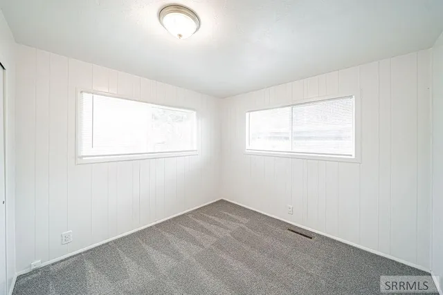 $330,000 | 1715 South Curlew Drive, Idaho Falls, ID 83406