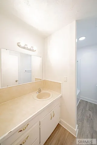 $330,000 | 1715 South Curlew Drive, Idaho Falls, ID 83406