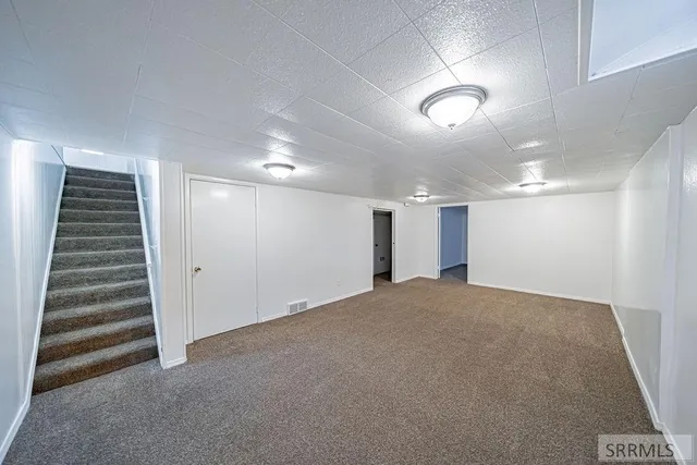 $330,000 | 1715 South Curlew Drive, Idaho Falls, ID 83406