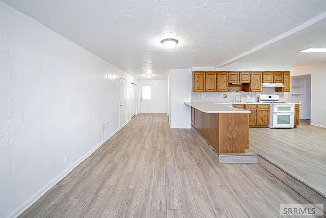 $330,000 | 1715 South Curlew Drive, Idaho Falls, ID 83406