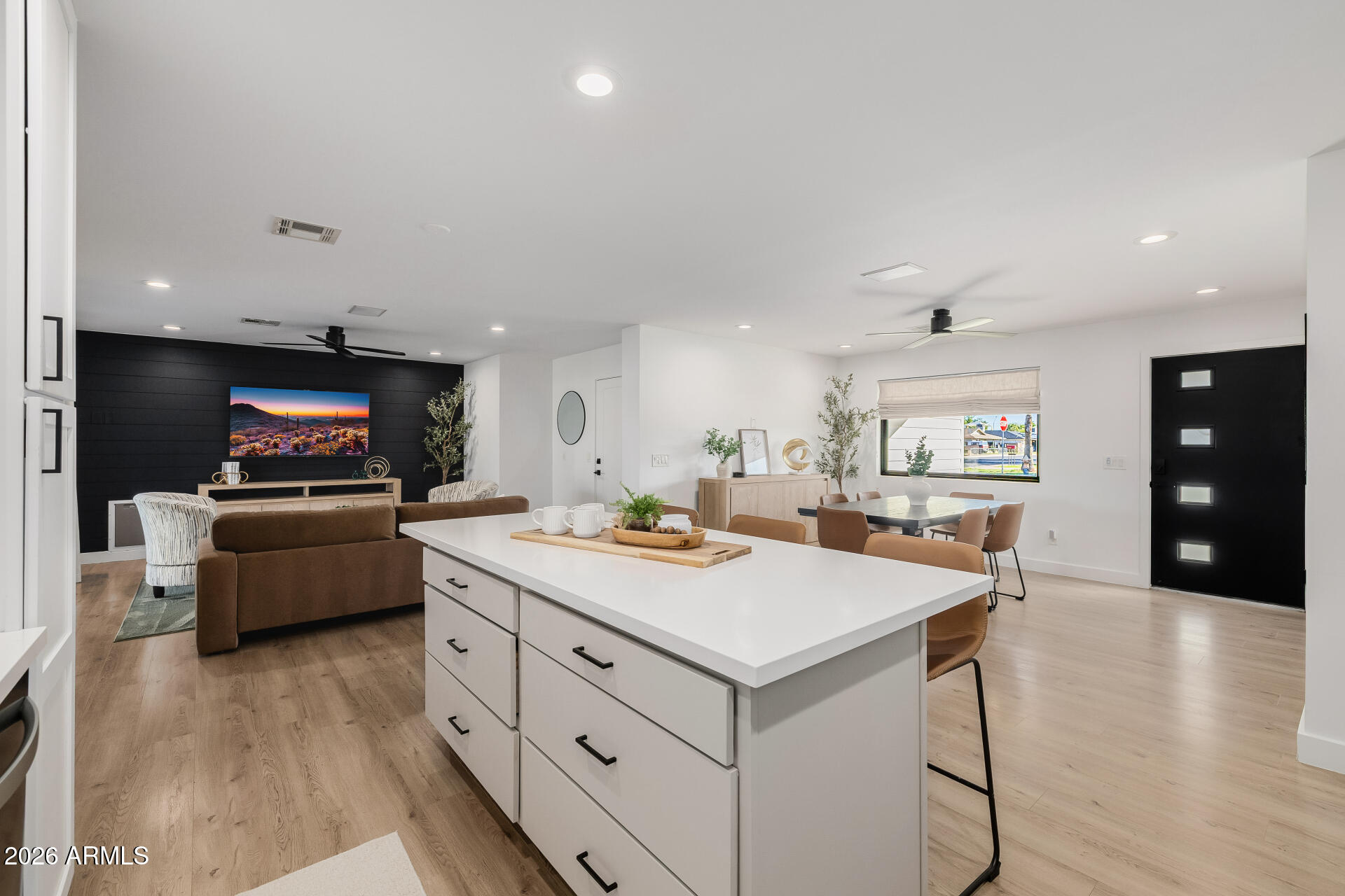 260 East Bruce Avenue Gilbert, AZ 85234 - Photo 9 of 60 21 Bruce