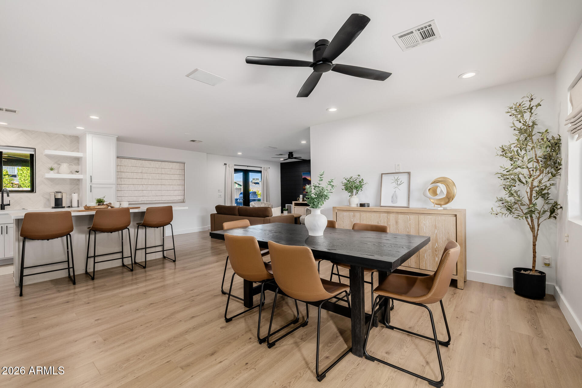 260 East Bruce Avenue Gilbert, AZ 85234 - Photo 10 of 60 15 Bruce