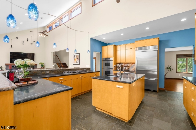 11 White Bridge Road Pittstown, NJ 08867 - Photo 19 of 50 Gallery Image 19